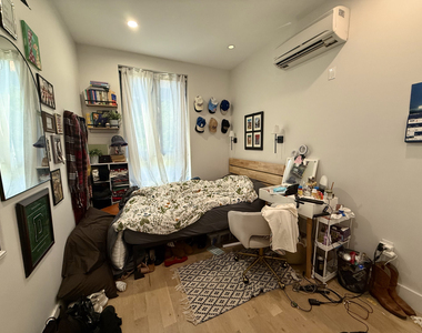 143 Meserole Street - Photo Thumbnail 3
