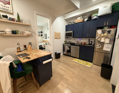 143 Meserole Street - Photo Thumbnail 5
