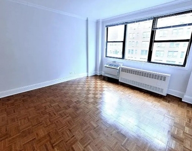 442 West 57th Street - Photo Thumbnail 1