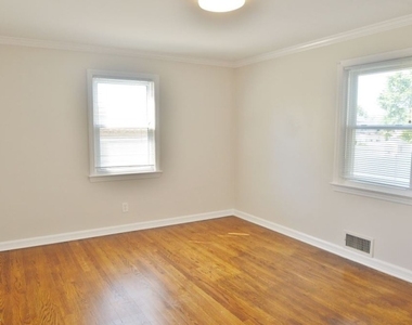 35 Troy Rd - Photo Thumbnail 12