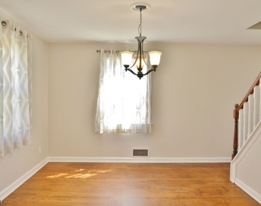 35 Troy Rd - Photo Thumbnail 4