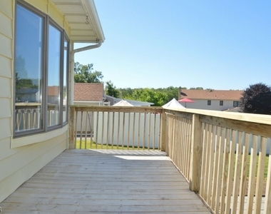 35 Troy Rd - Photo Thumbnail 18