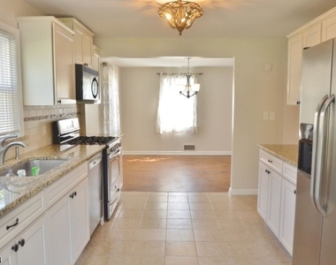 35 Troy Rd - Photo Thumbnail 6