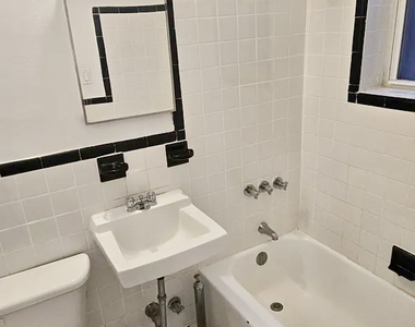 441 East 83rd Street - Photo Thumbnail 4