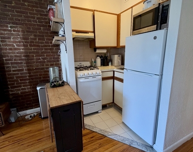 441 East 83rd Street - Photo Thumbnail 2
