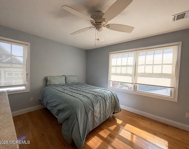 550 Whiting Avenue - Photo Thumbnail 15