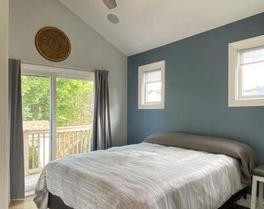 18 Meadowbrook Avenue - Photo Thumbnail 7