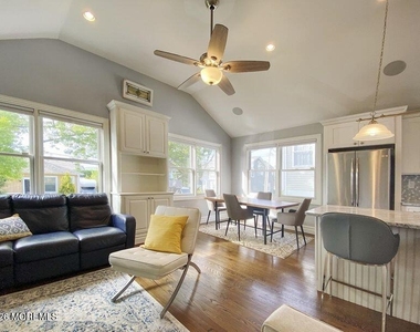 18 Meadowbrook Avenue - Photo Thumbnail 3