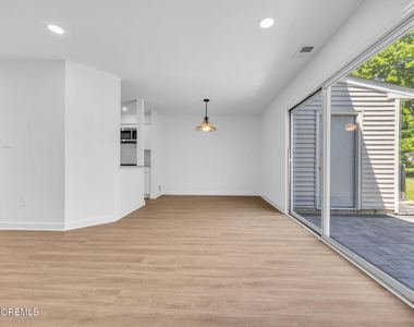 86 Holly Drive - Photo Thumbnail 7
