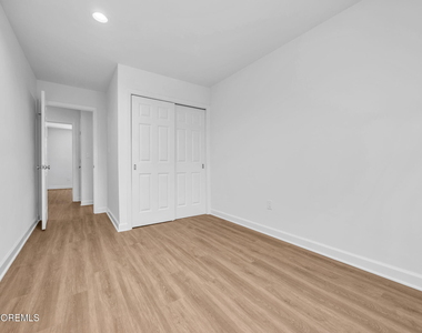 86 Holly Drive - Photo Thumbnail 16