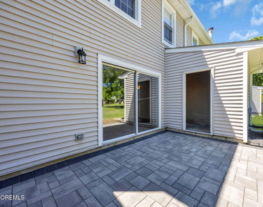 86 Holly Drive - Photo Thumbnail 21