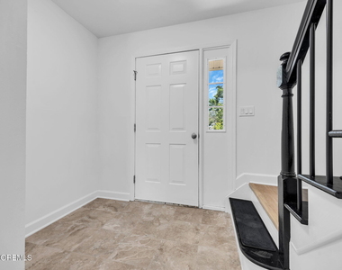86 Holly Drive - Photo Thumbnail 10