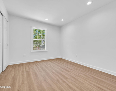 86 Holly Drive - Photo Thumbnail 17