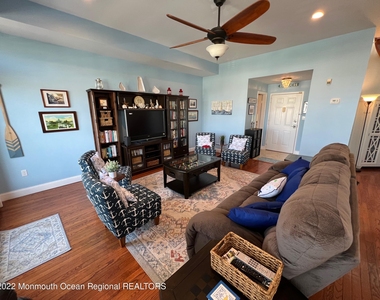 4 Ocean Avenue - Photo Thumbnail 2
