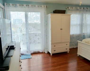 4 Ocean Avenue - Photo Thumbnail 18