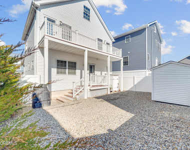 8 Nichols Avenue - Photo Thumbnail 20