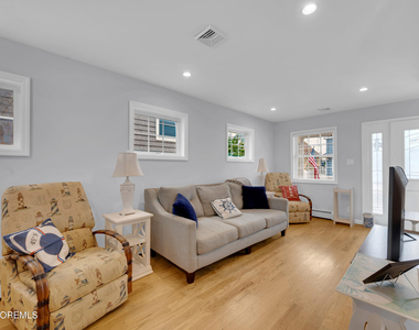 8 Nichols Avenue - Photo Thumbnail 8