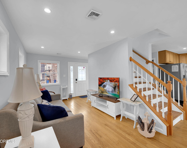 8 Nichols Avenue - Photo Thumbnail 9