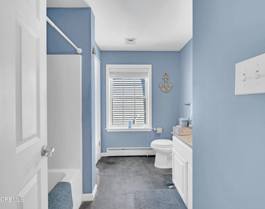 8 Nichols Avenue - Photo Thumbnail 16