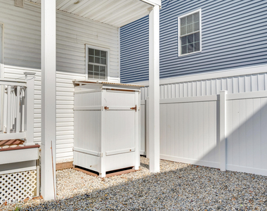 8 Nichols Avenue - Photo Thumbnail 22