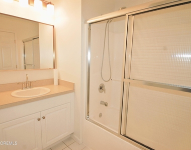 574 Beachway Avenue - Photo Thumbnail 15