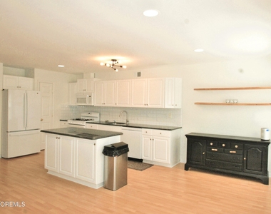 574 Beachway Avenue - Photo Thumbnail 4