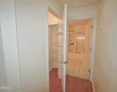 574 Beachway Avenue - Photo Thumbnail 13