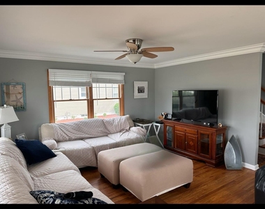 115 15th Avenue - Photo Thumbnail 1