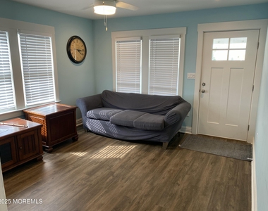 119 18th Avenue - Photo Thumbnail 2
