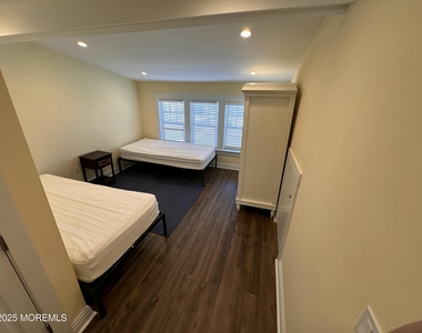 119 18th Avenue - Photo Thumbnail 10