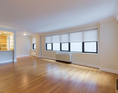 East 33rd Street - Photo Thumbnail 2