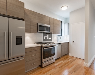 East 33rd Street - Photo Thumbnail 3