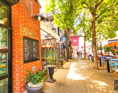 Mott Street - Photo Thumbnail 5