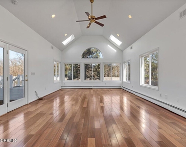 257 Ford Road - Photo Thumbnail 8