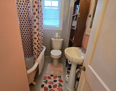 46 Evergreen Avenue - Photo Thumbnail 7