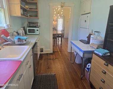 46 Evergreen Avenue - Photo Thumbnail 10