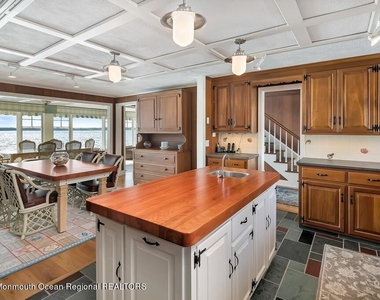 127 Curtis Point Drive - Photo Thumbnail 5