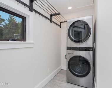 828 Kingston Road - Photo Thumbnail 7