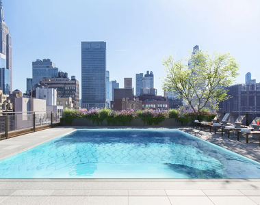 West 28th Street - Photo Thumbnail 11