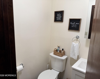 425 Main Street - Photo Thumbnail 10