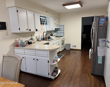 425 Main Street - Photo Thumbnail 6