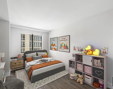 East 91st Street - Photo Thumbnail 3