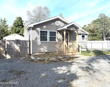410 Bay Way - Photo Thumbnail 1