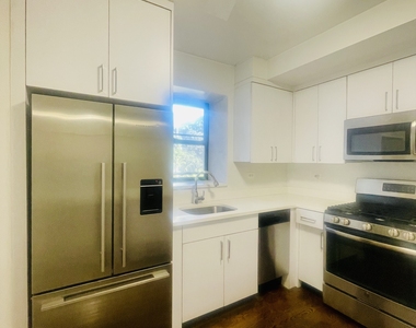 20 Beekman Place, 3D - Photo Thumbnail 8