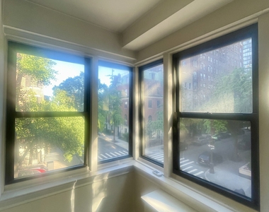 20 Beekman Place, 3D - Photo Thumbnail 4