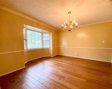 223 Woodcrest Drive - Photo Thumbnail 1
