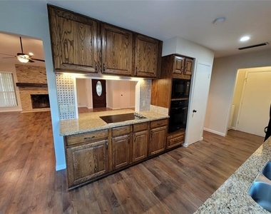 629 Perdido Drive - Photo Thumbnail 8