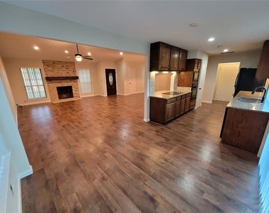 629 Perdido Drive - Photo Thumbnail 7
