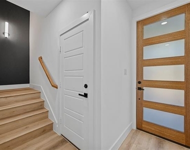 2413 Easley - Photo Thumbnail 2