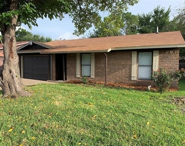 406 E Springdale Lane - Photo Thumbnail 7